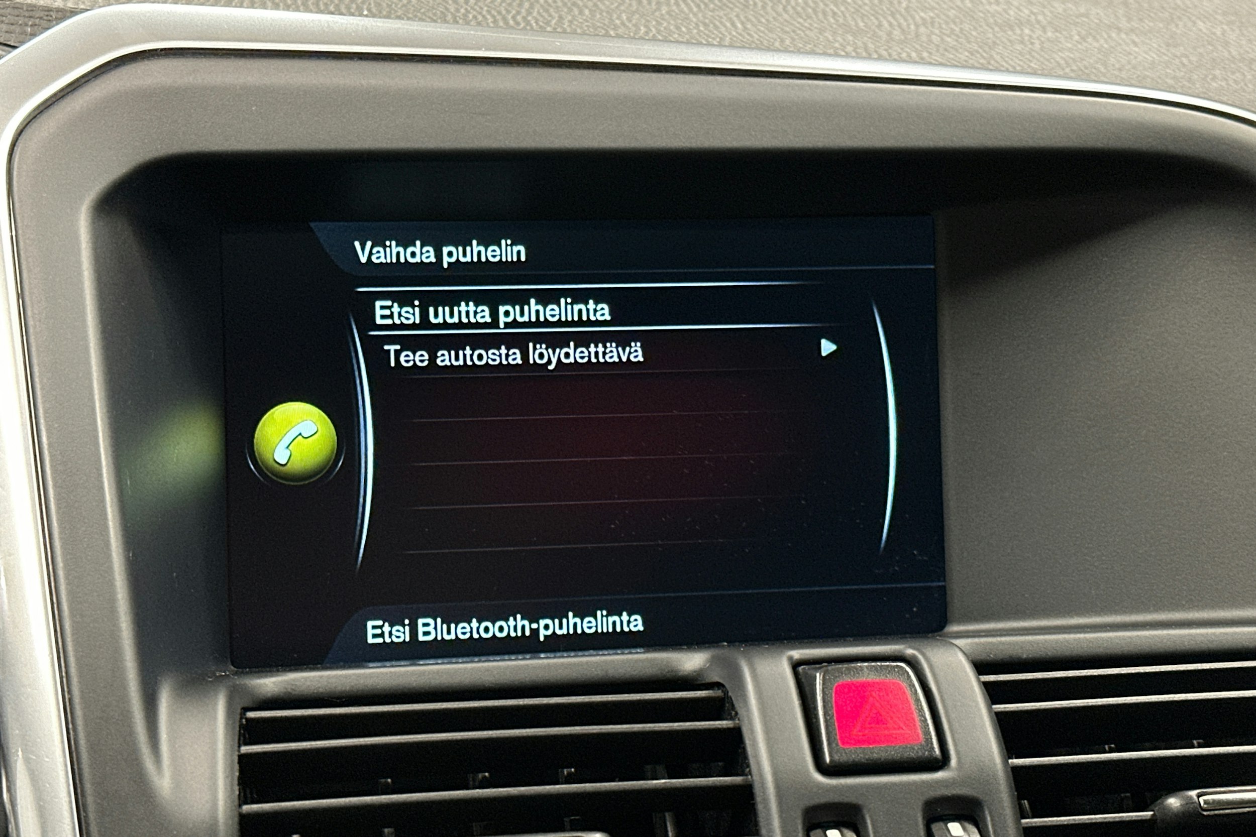 sininen Volvo XC60 2015 kuva 23.