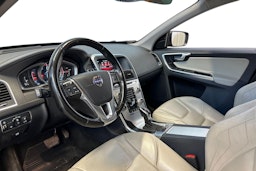musta Volvo XC60 2015 kuva 3.