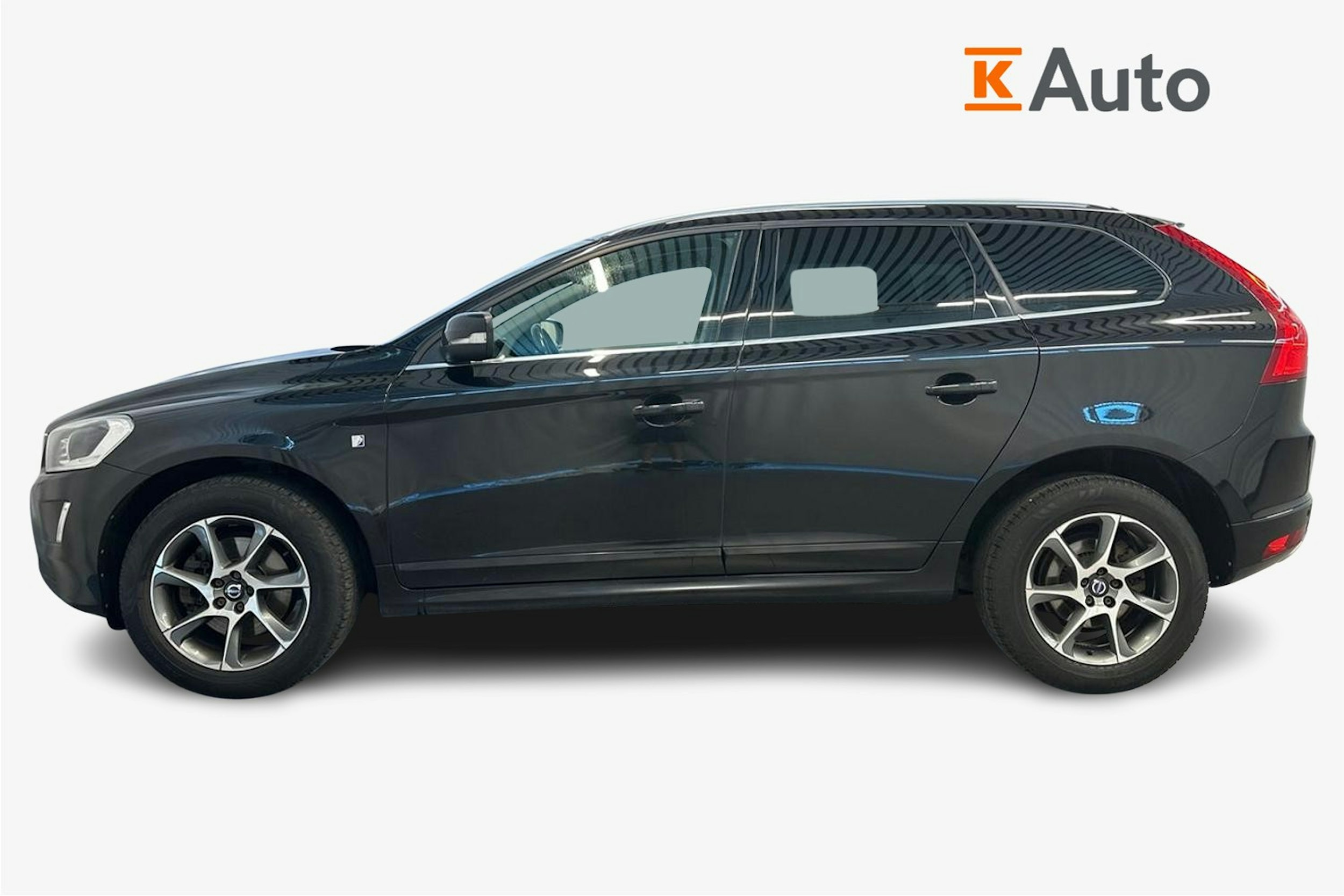 musta Volvo XC60 2015 kuva 6.