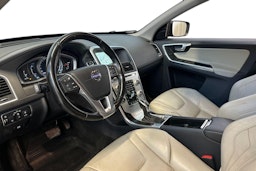 musta Volvo XC60 2015 kuva 7.