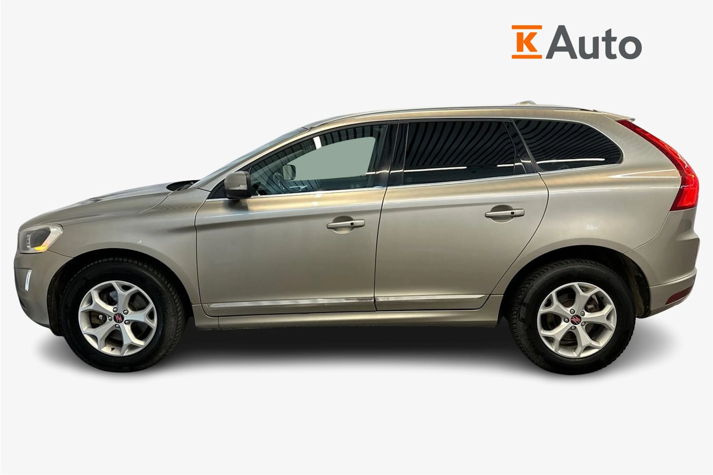 ruskea (beige) Volvo XC60 2015 kuva 7.