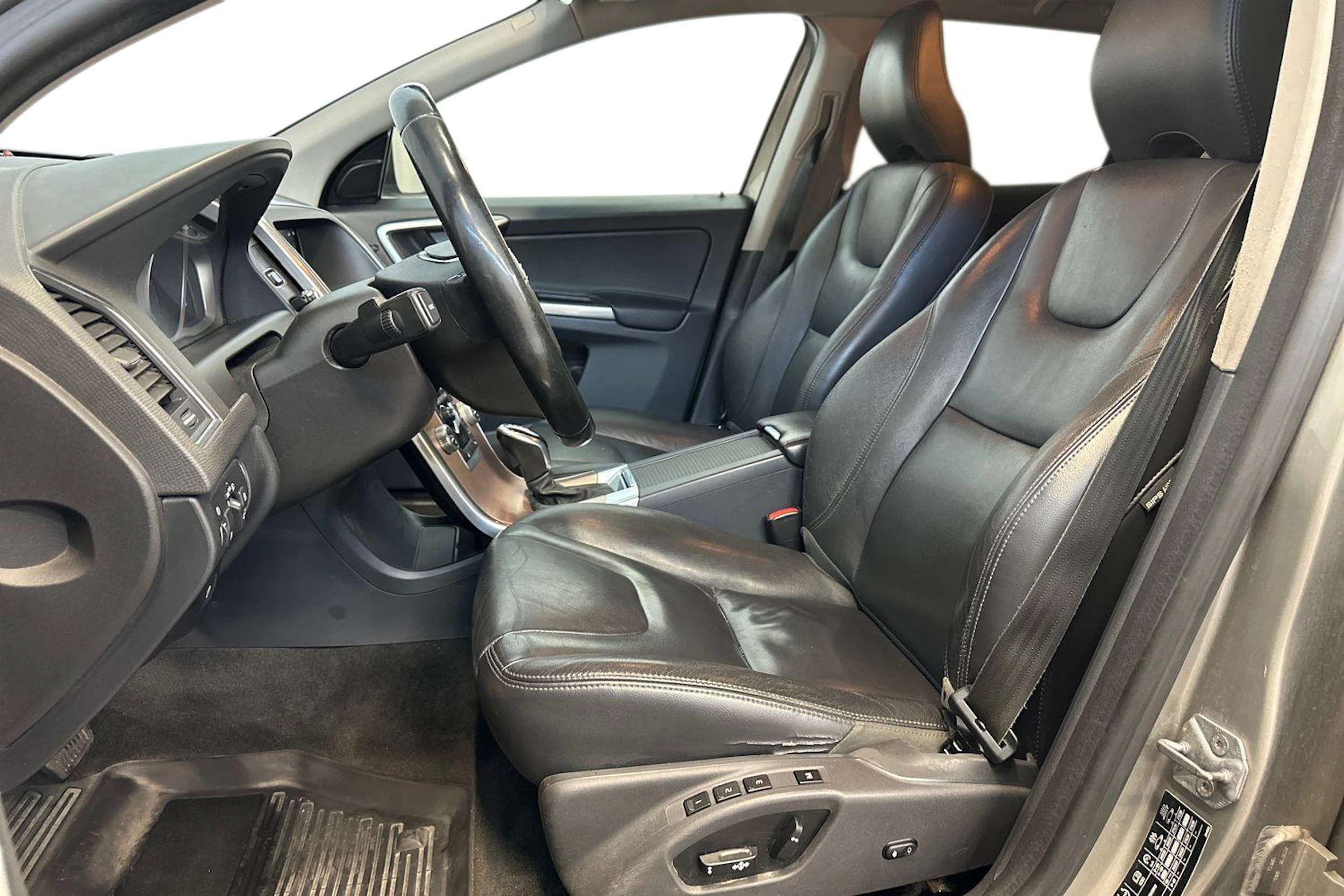 ruskea (beige) Volvo XC60 2015 kuva 12.