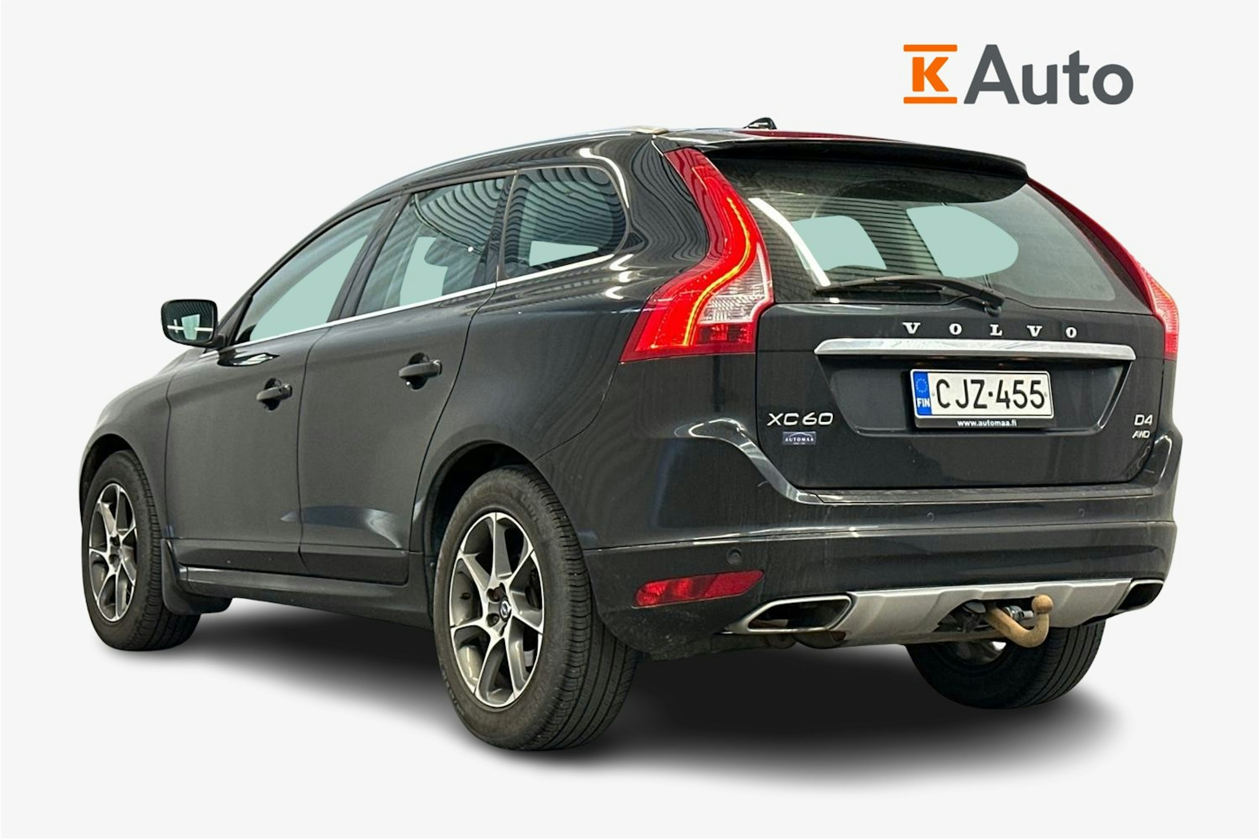 musta Volvo XC60 2015 kuva 2.