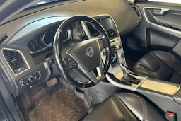 musta Volvo XC60 2015 kuva 3.