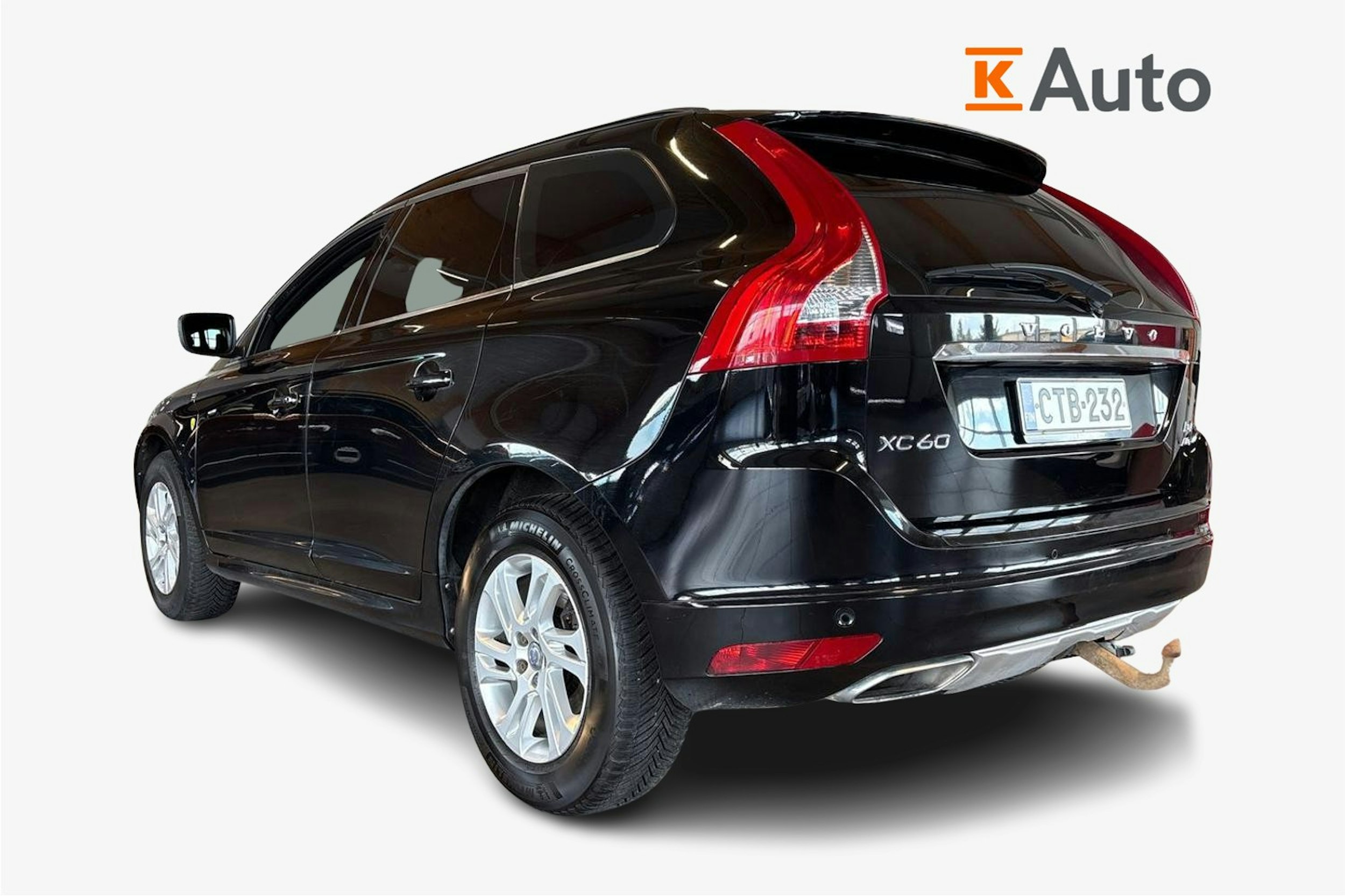 Musta Volvo XC60 2015 kuva 2.