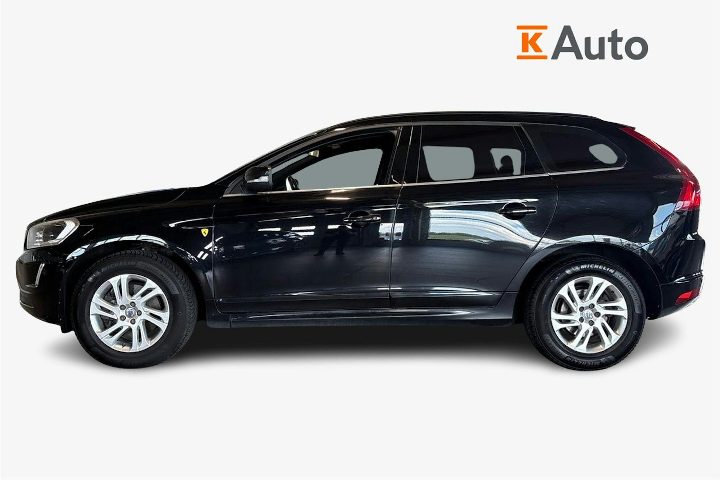 Musta Volvo XC60 2015 kuva 6.