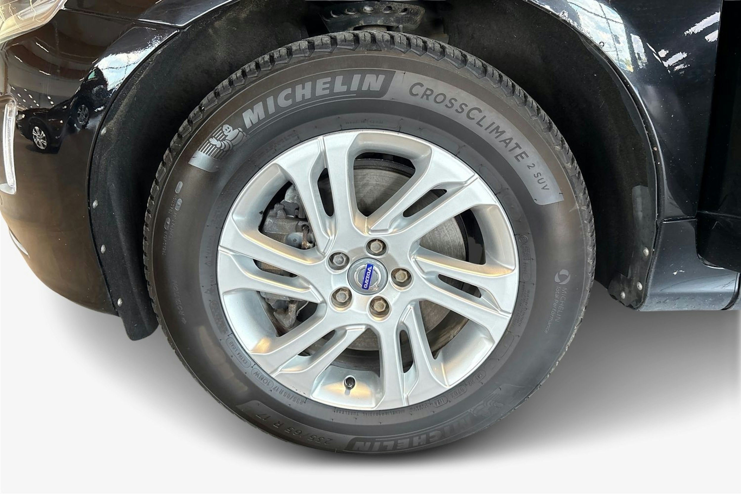 Musta Volvo XC60 2015 kuva 11.