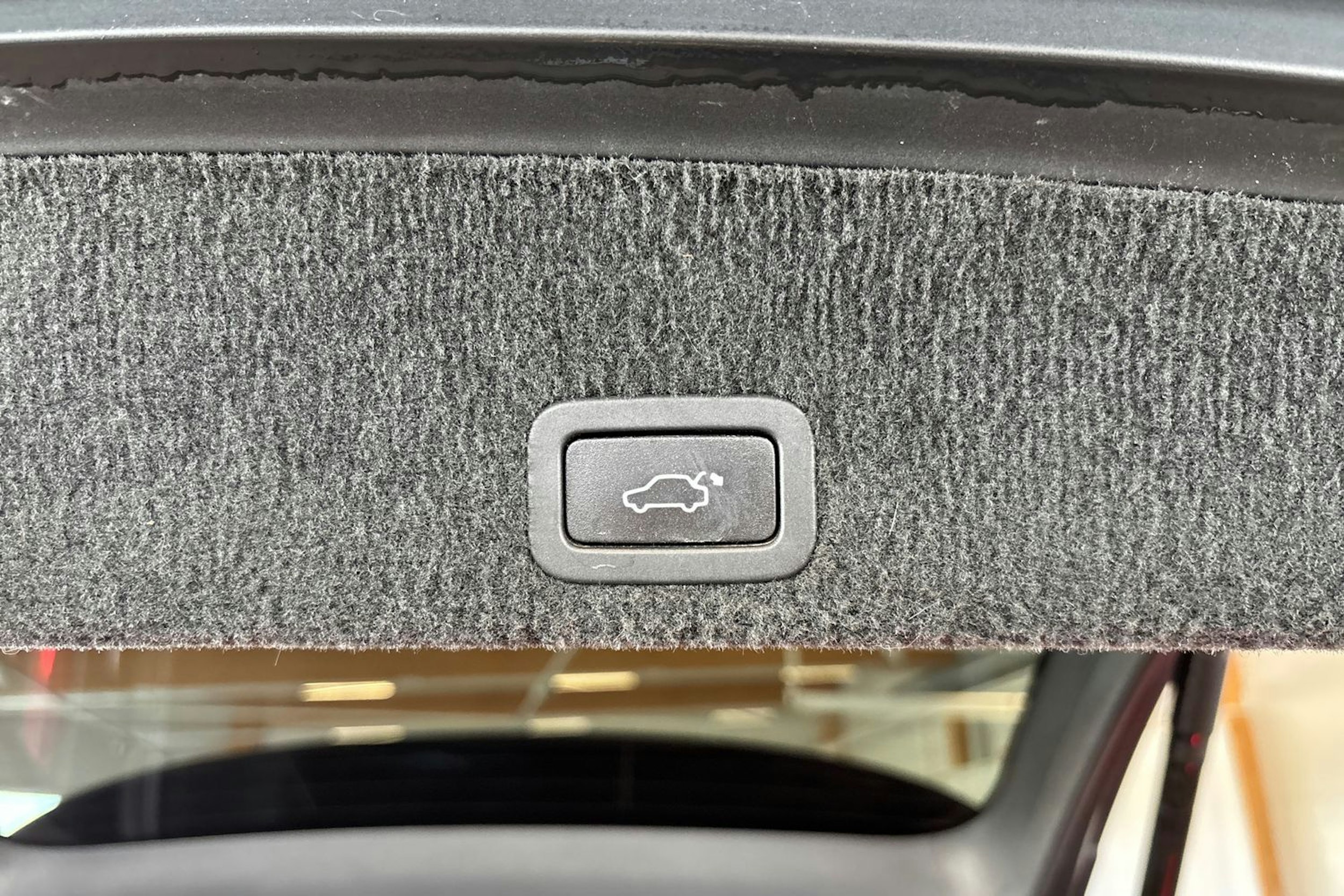 Musta Volvo XC60 2015 kuva 22.