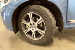 met. sininen Volvo XC60 2015 kuva 10.