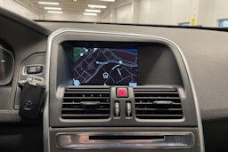 met. sininen Volvo XC60 2015 kuva 14.