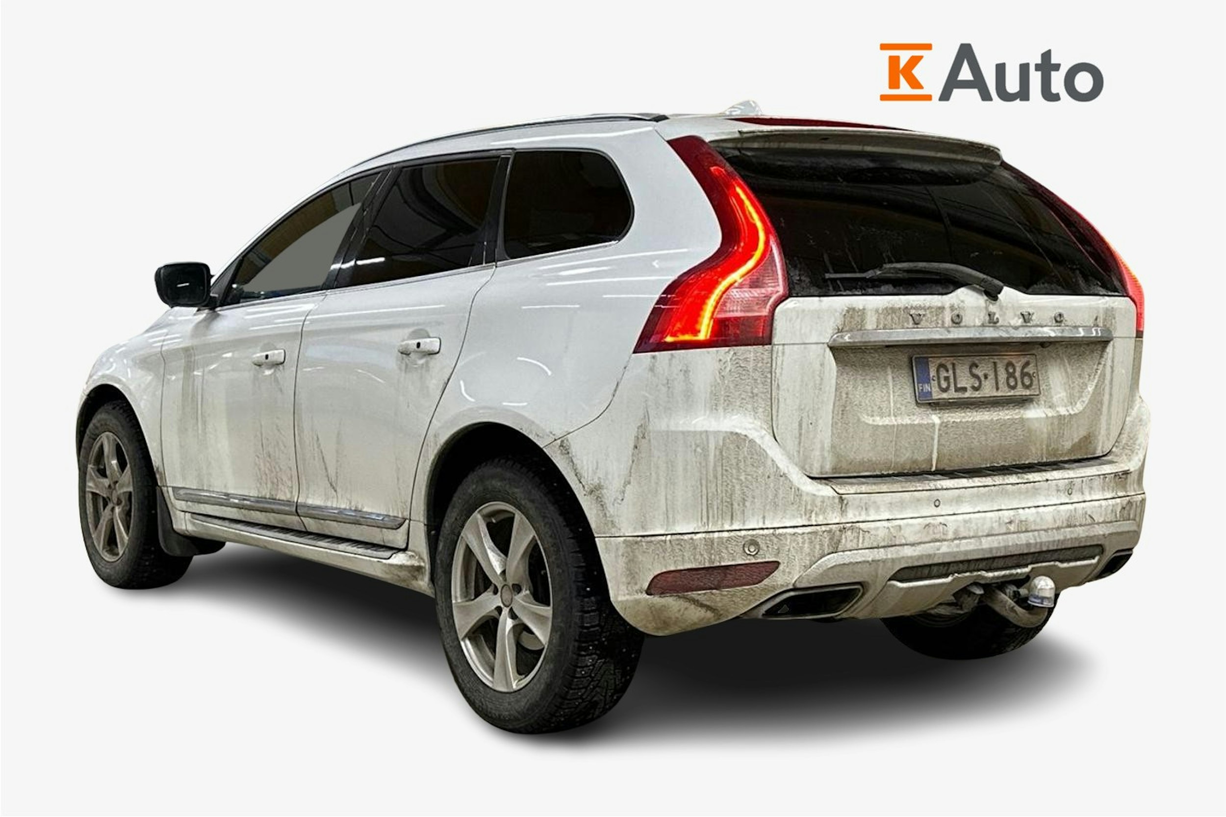 valkoinen Volvo XC60 2015 kuva 2.