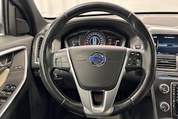 harmaa Volvo XC60 2015 kuva 16.