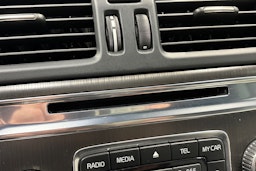 harmaa Volvo XC60 2015 kuva 26.