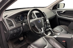 harmaa Volvo XC60 2016 kuva 3.