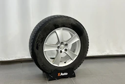 valkoinen Volvo XC60 2015 kuva 30.