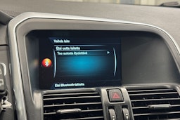 Valkoinen Volvo XC60 2015 kuva 26.