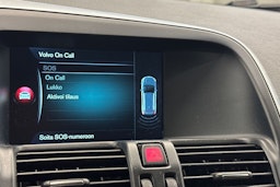 Valkoinen Volvo XC60 2015 kuva 34.