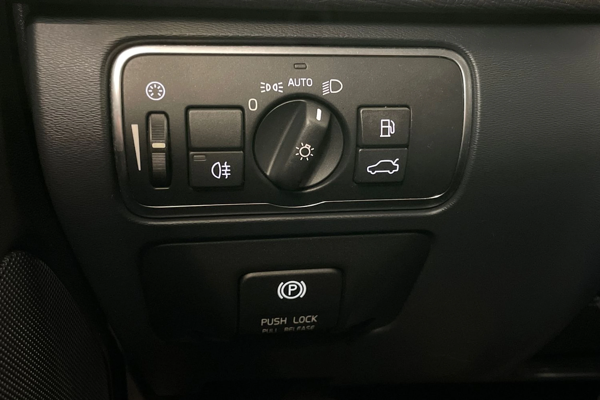 hopea Volvo XC60 2015 kuva 20.
