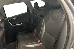 harmaa Volvo XC60 2016 kuva 9.