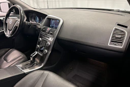 harmaa Volvo XC60 2016 kuva 16.