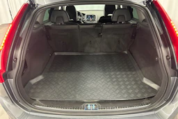 harmaa Volvo XC60 2016 kuva 17.