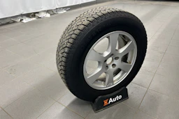 harmaa Volvo XC60 2016 kuva 18.