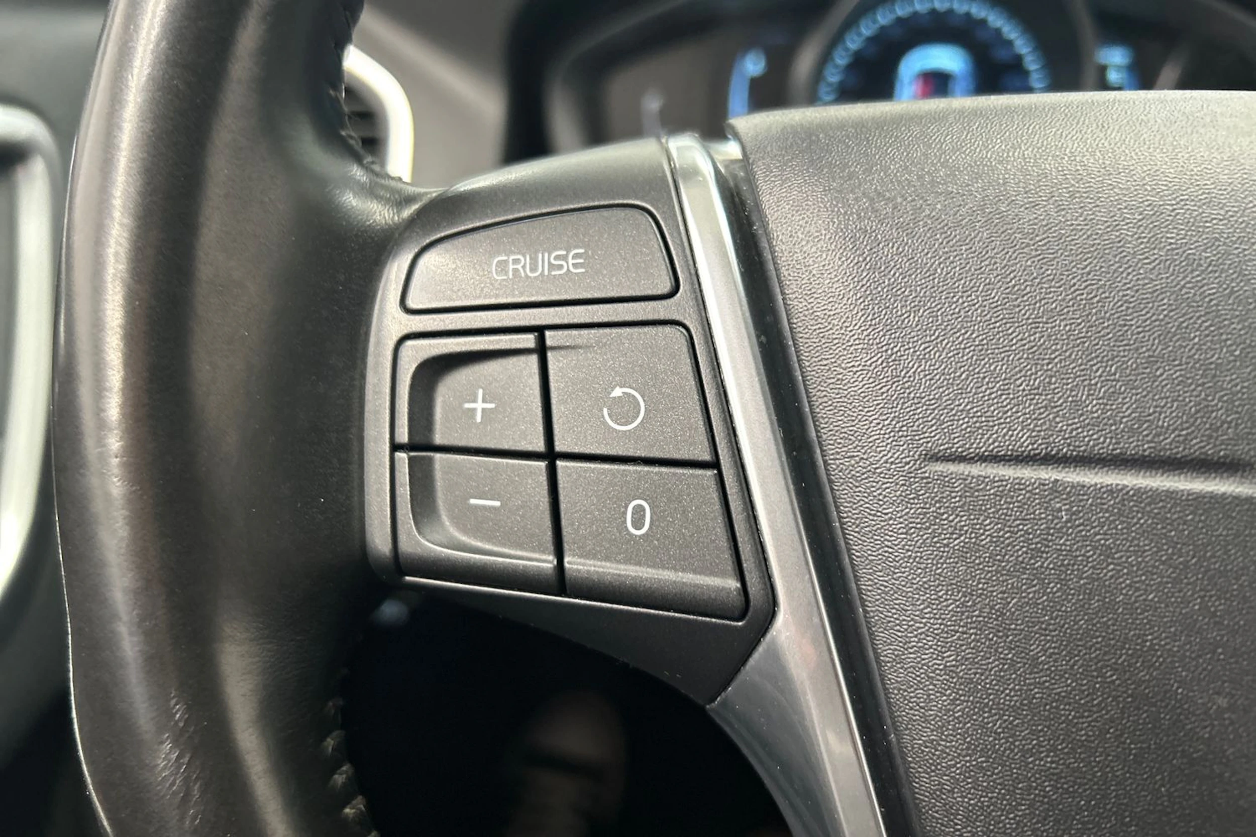 harmaa Volvo XC60 2016 kuva 21.