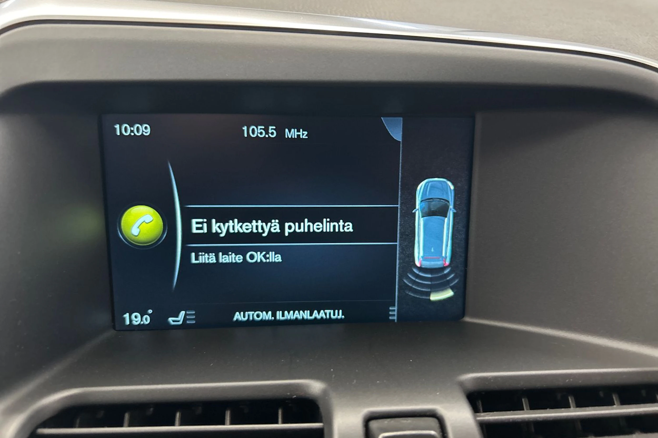 harmaa Volvo XC60 2016 kuva 25.