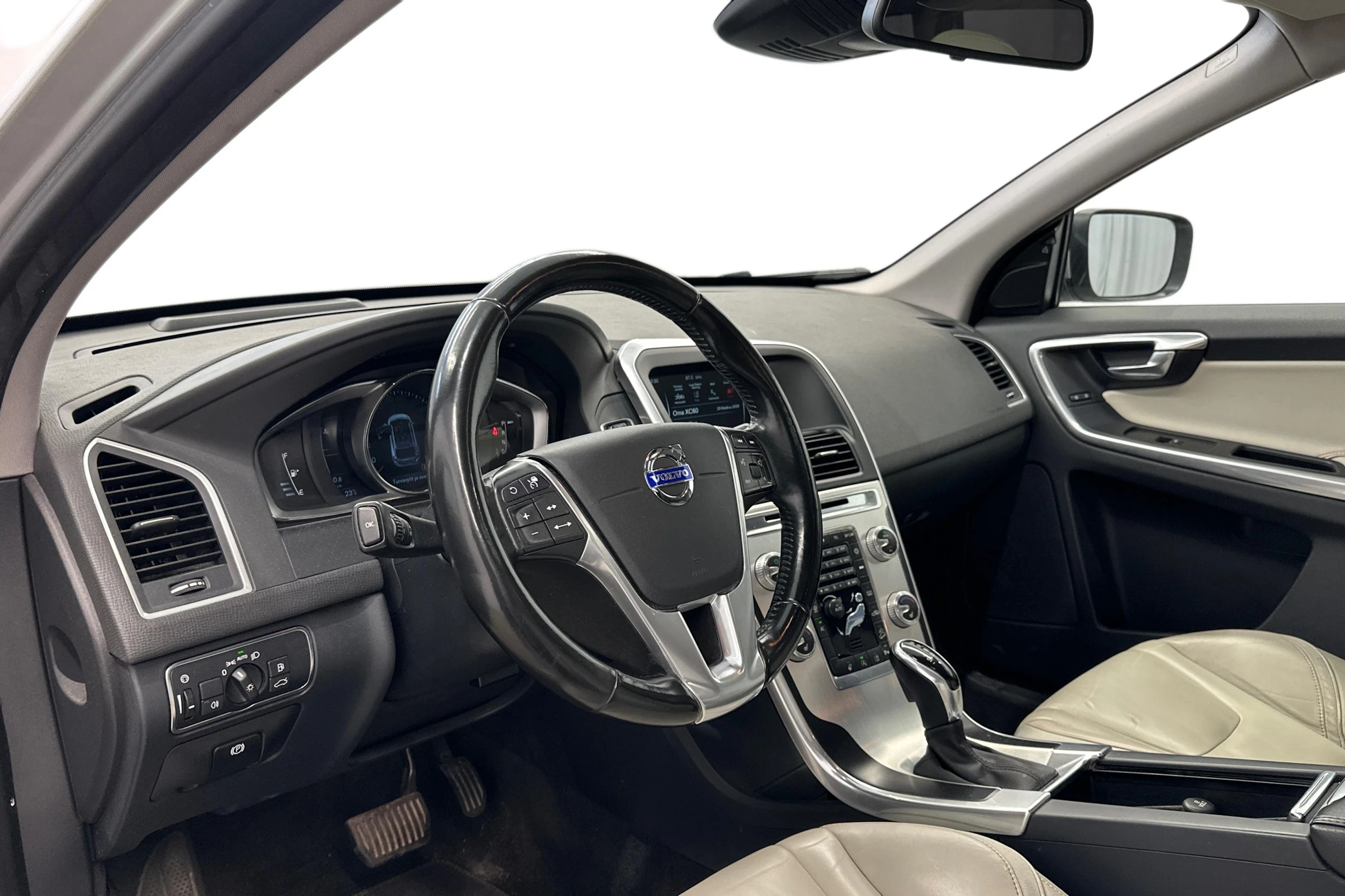met. hopea Volvo XC60 2016 kuva 3.