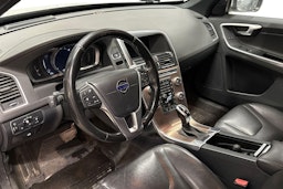 valkoinen Volvo XC60 2016 kuva 3.