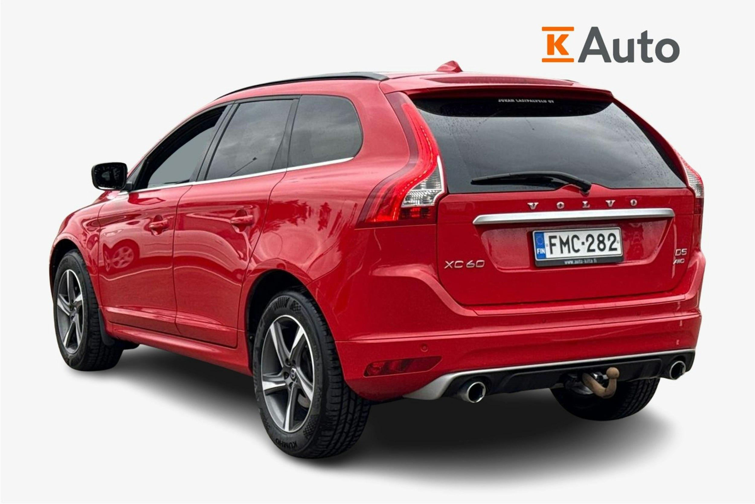 punainen Volvo XC60 2016 kuva 2.