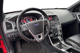 punainen Volvo XC60 2016 kuva 6.