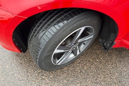 punainen Volvo XC60 2016 kuva 10.