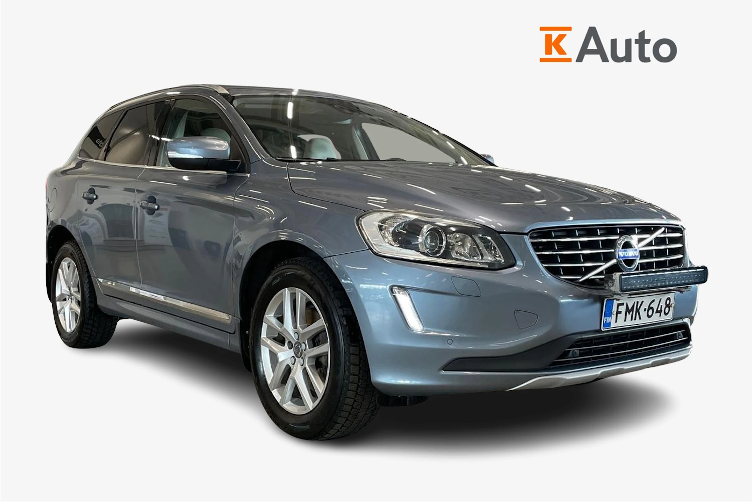 sininen Volvo XC60 2016 kuva 1.