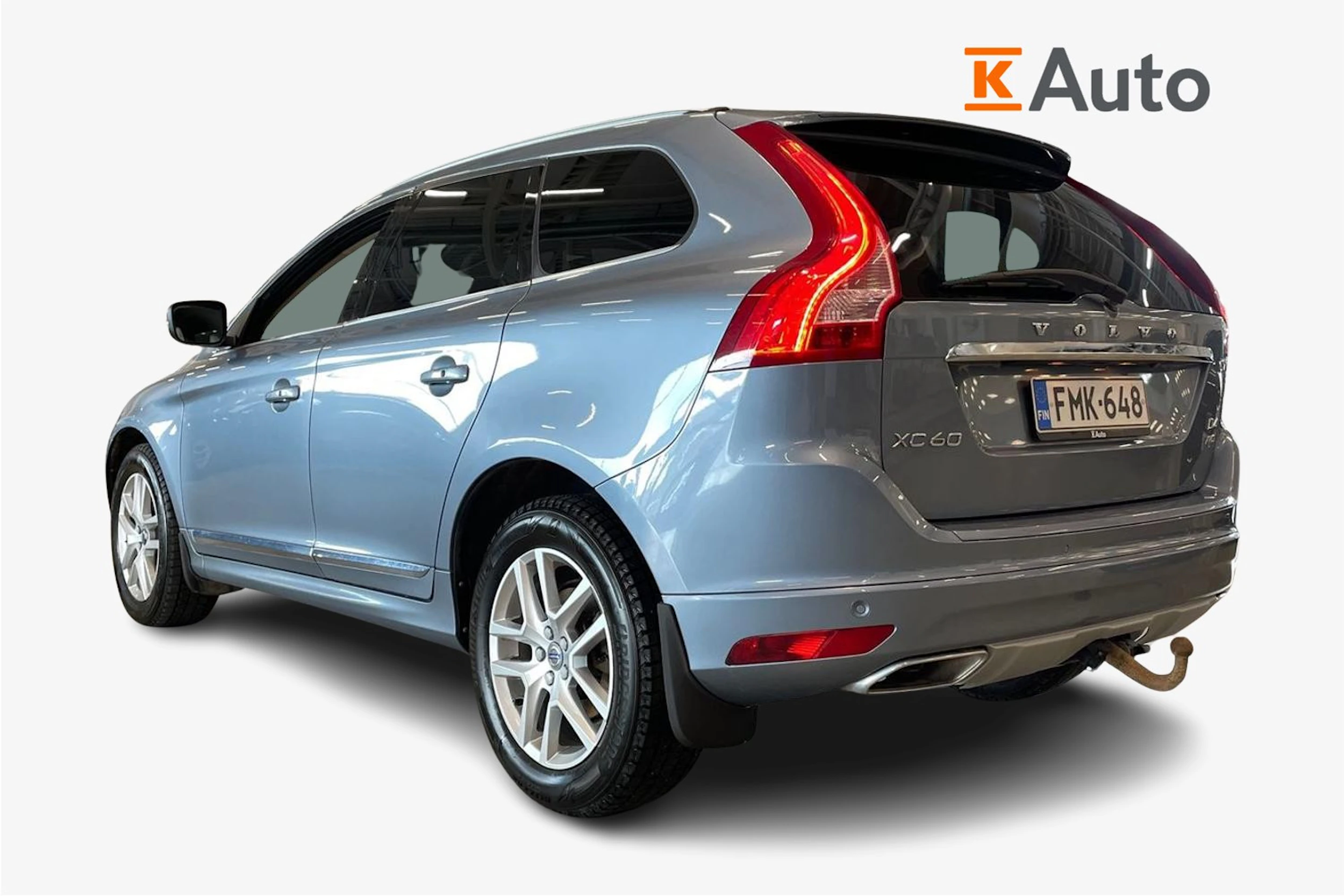 sininen Volvo XC60 2016 kuva 3.