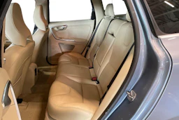sininen Volvo XC60 2016 kuva 11.