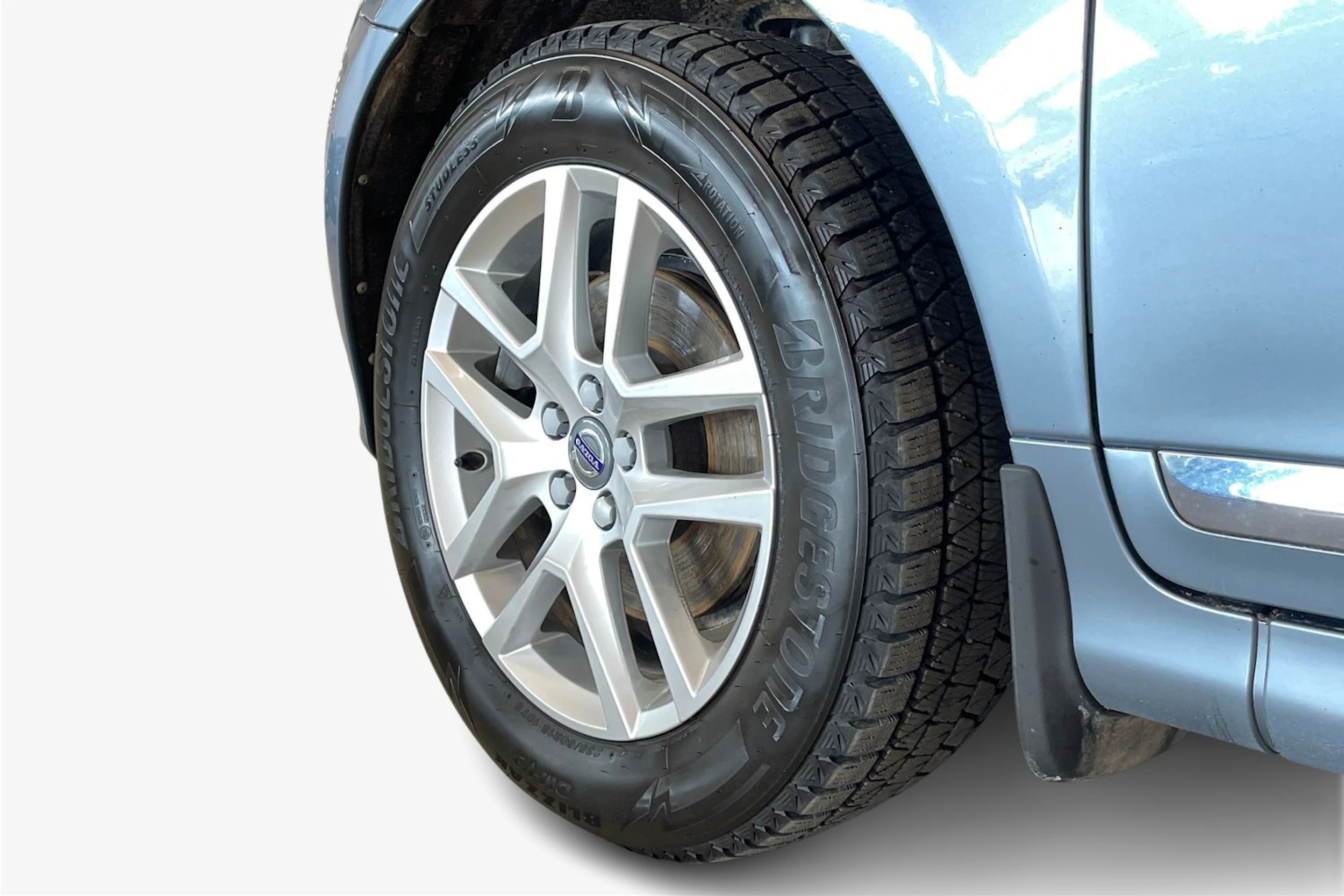 sininen Volvo XC60 2016 kuva 12.