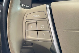 sininen Volvo XC60 2016 kuva 20.