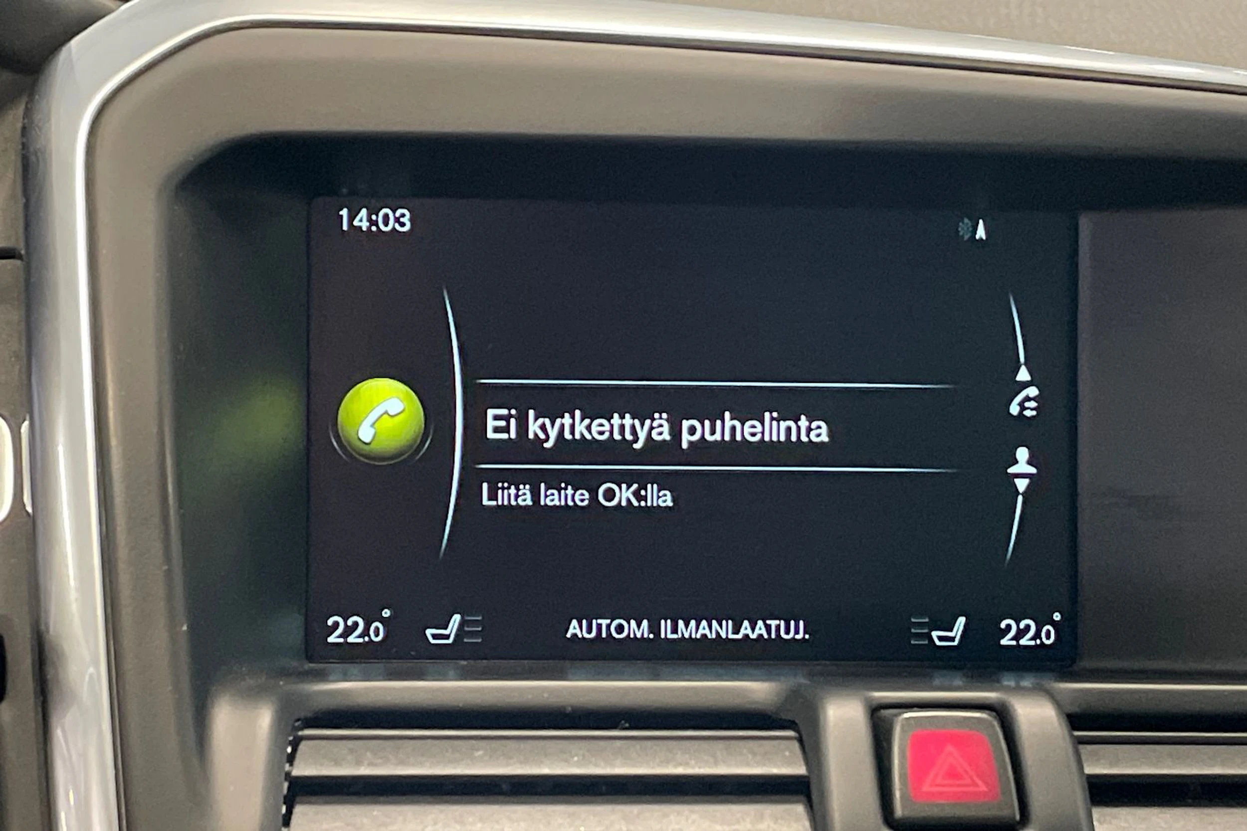 sininen Volvo XC60 2016 kuva 24.
