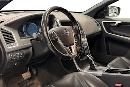musta Volvo XC60 2016 kuva 3.