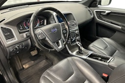 musta Volvo XC60 2016 kuva 7.