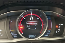 musta Volvo XC60 2016 kuva 23.