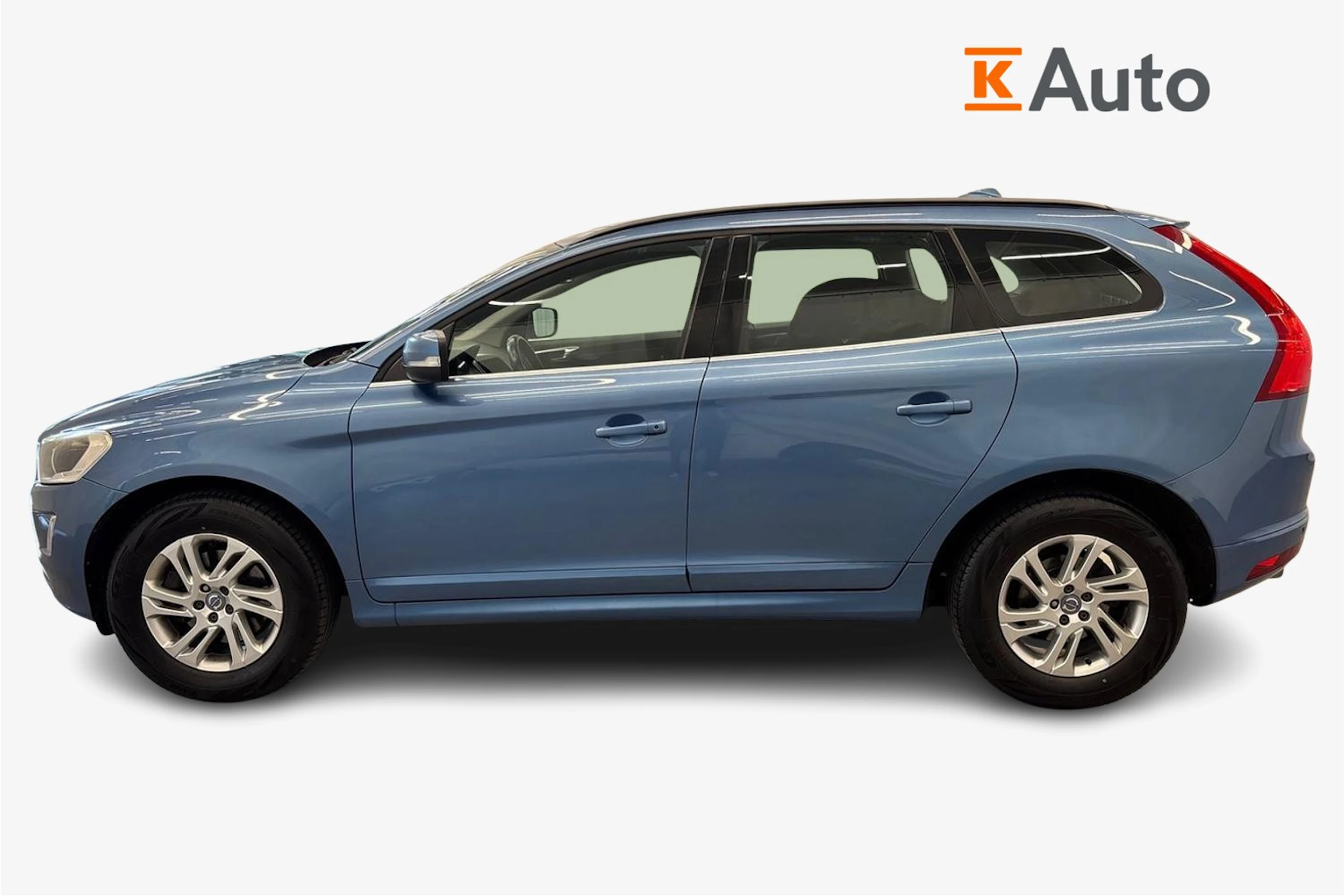 sininen Volvo XC60 2016 kuva 5.