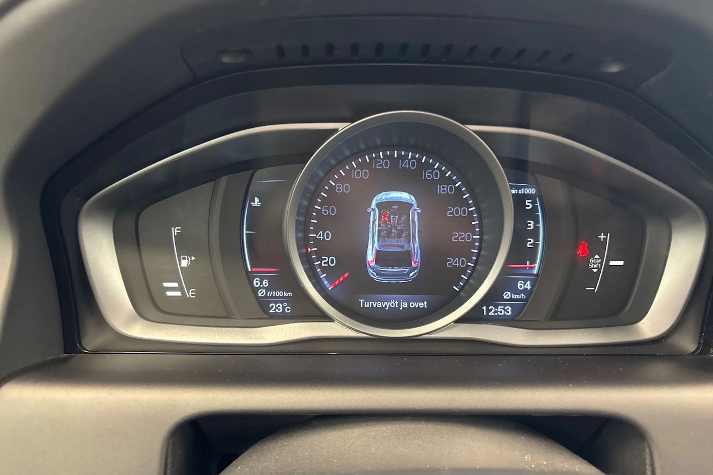 sininen Volvo XC60 2016 kuva 11.