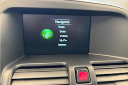 sininen Volvo XC60 2016 kuva 14.