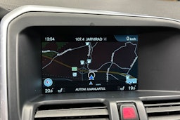 valkoinen Volvo XC60 2016 kuva 18.