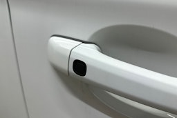 valkoinen Volvo XC60 2016 kuva 31.