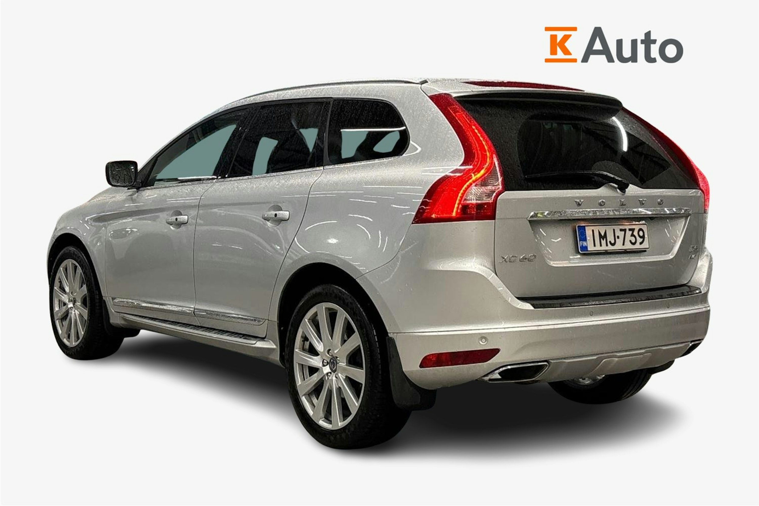 harmaa Volvo XC60 2016 kuva 2.