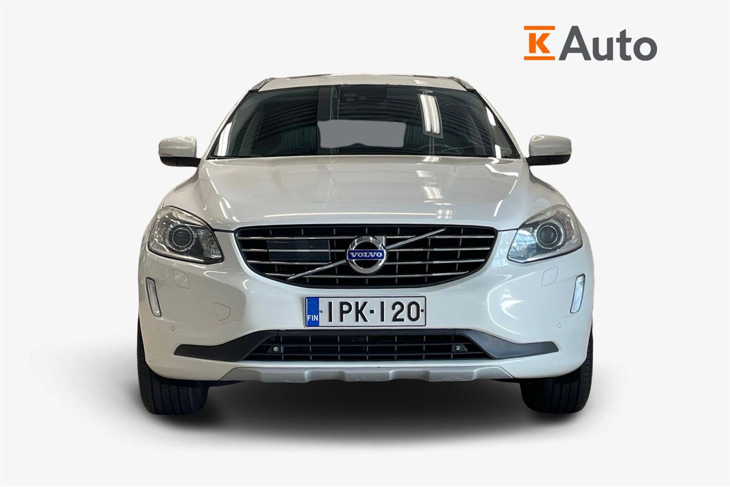 valkoinen Volvo XC60 2016 kuva 4.