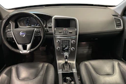 valkoinen Volvo XC60 2016 kuva 7.